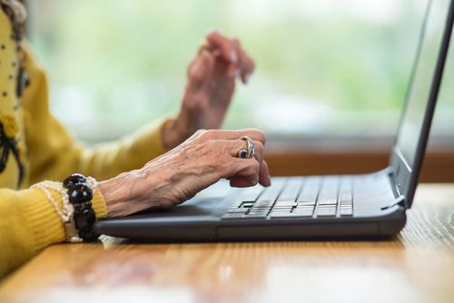 best laptop for seniors